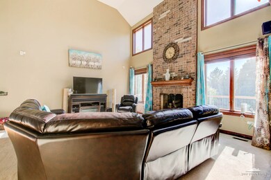 325 White Pines Ln, Oswego, IL 60543 - photo 7