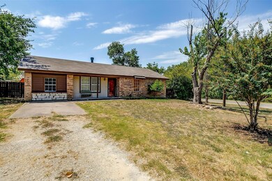 505 W 10th St, Joshua, TX 76058 - photo 2