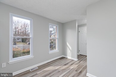 573 Bay Dale Ct, Arnold, MD 21012 - photo 6