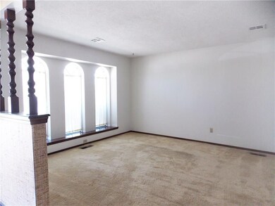 2428 NW 120th St, Oklahoma City, OK 73120 - photo 2