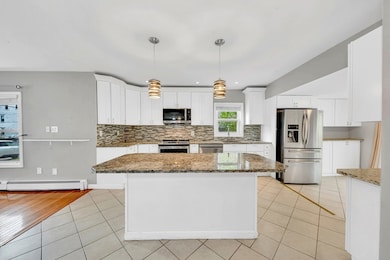 15 6th St, Leominster, MA 01453 - photo 6