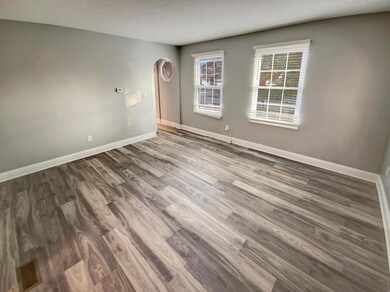 2040 Great Brook Dr, Columbus, OH 43223 - photo 6