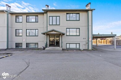 03-Front Exterior_IMG_1297_SSW