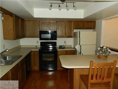 5718 Ellendale Dr, Lansing, MI 48911 - photo 5