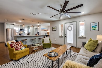 409 W Johnson St, Denison, TX 75020 - photo 6