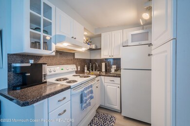 4 Washington Ave unit 3, Avon By the Sea, NJ 07717 - photo 5