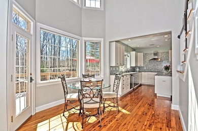 26 Hales Pond Ln, Wrentham, MA 02093 - photo 4