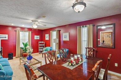 377 N West St 14