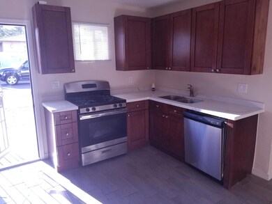 1229 E Mountain View Rd unit B, Phoenix, AZ 85020 - photo 5