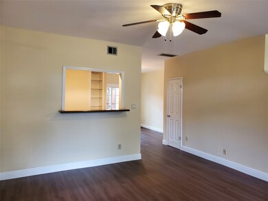 940 Wycliffe Dr unit 9, Houston, TX 77079 - photo 5