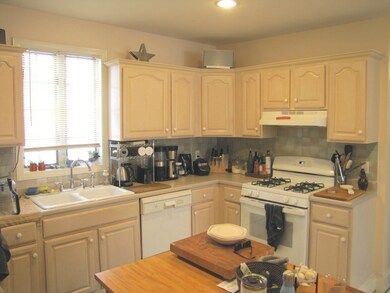 41 Cameron Ave unit 1, Somerville, MA 02144 - photo 5