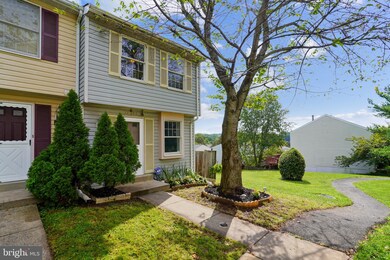 12501 Willow Spring Cir, Germantown, MD 20874 - photo 2