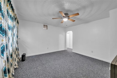 2001 Chesapeake Dr unit A, Chesapeake, VA 23324 - photo 2