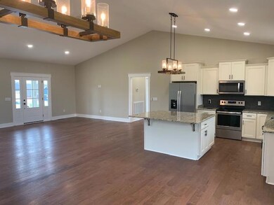 150 Crooked Creek Dr, Cookeville, TN 38506 - photo 4