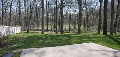 04. Large Backyard