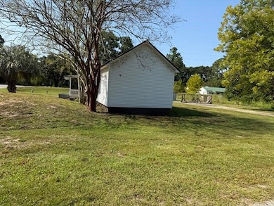 1106 Oak St NW, Townsend, GA 31331 - photo 2