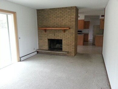 2215 S Fish Hatchery Rd, Fitchburg, WI 53575 - photo 2