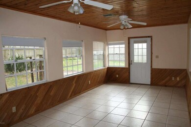 Robert-Fl Rm1