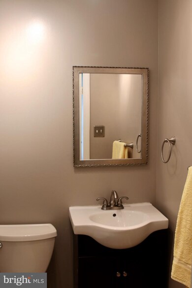 3918 Zurich Rd, Randallstown, MD 21133 - photo 6