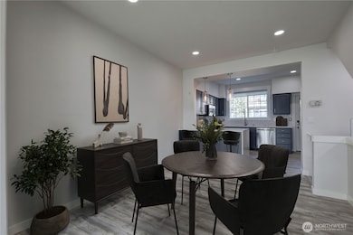 23120 SE Black Nugget Rd unit A-2, Issaquah, WA 98029 - photo 4