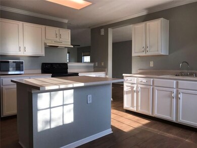 14386 Forsythia Ln, Fishers, IN 46038 - photo 6