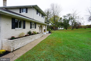 24 College St, Boyertown, PA 19512 - photo 2