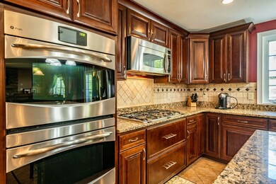 16 George Frost Dr, Holyoke, MA 01040 - photo 4