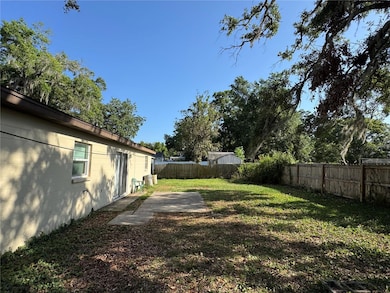 1703 N Taylor Rd, Brandon, FL 33510 - photo 7