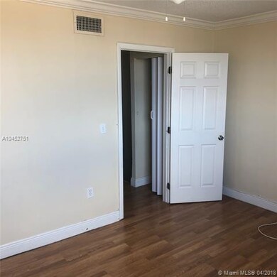 4415 W 10th Ln unit 14, Hialeah, FL 33012 - photo 2