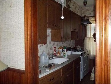 190 Newhall St, Fall River, MA 02721 - photo 7