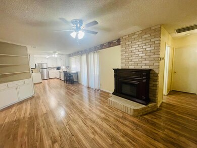4 Livingroom