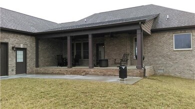 WHAT A GREAT PLACE FOR FAMILY COOKOUTS AND TO ENTERTAIN THIS SUMMER!