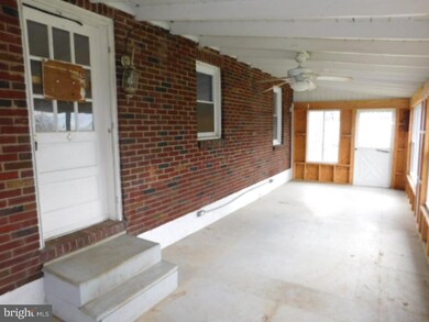 1511 Frush Valley Rd, Reading, PA 19605 - photo 4