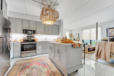 250 W Hidden Valley Blvd unit 3, Boca Raton, FL 33487 - photo 2