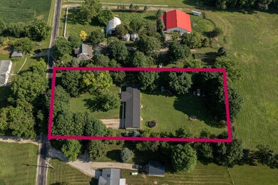 lot lines 6007 Dolly Varden-38
