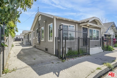 1254 1/2 W Exposition Blvd, Los Angeles, CA 90007 - photo 3