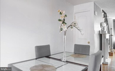 21 Winthrop Rd, Darby, PA 19023 - photo 3