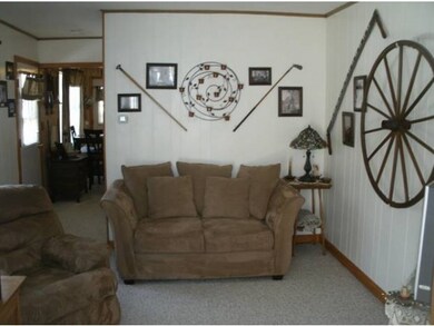 105 Richardson Rd, Barre, VT 05641 - photo 3