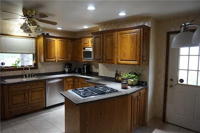 324 N 2nd St, West Newton, PA 15089 - photo 6