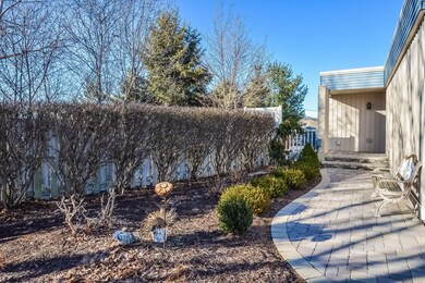 003-Front_Entrance-3702617-medium
