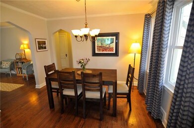 Dining area, opens to kitchen