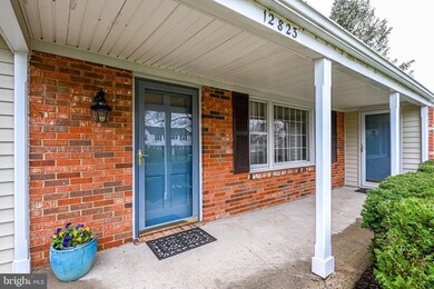 12823 Melville Ln, Fairfax, VA 22033 - photo 6