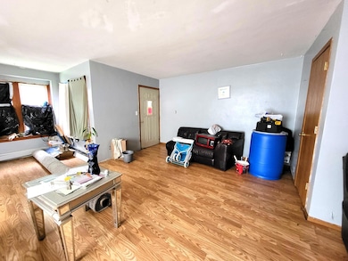 Lower Living room