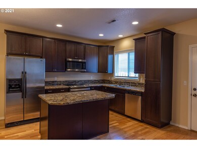 5911 NE 56th St, Vancouver, WA 98661 - photo 3