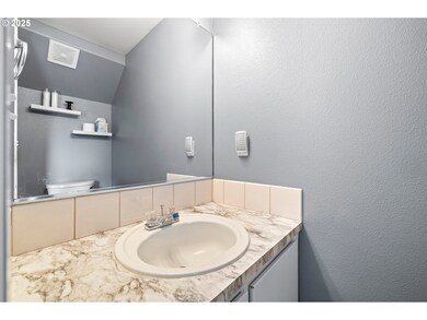 340 Cosmo St, Lafayette, OR 97127 - photo 6