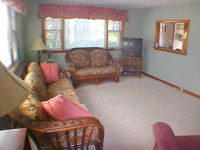 40 Priscilla St, Teaticket, MA 02536 - photo 2