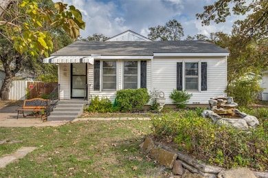 813 Scott Dr, Arlington, TX 76012 - photo 3