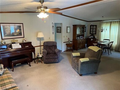 245 Greenbriar Dr S, Bath, PA 18014 - photo 4