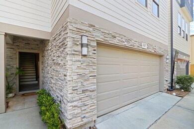 851 Fisher St unit F, Houston, TX 77018 - photo 2