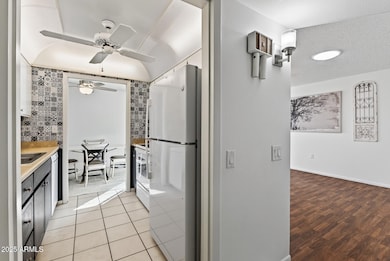 13721 N 98th Ave unit C, Sun City, AZ 85351 - photo 6